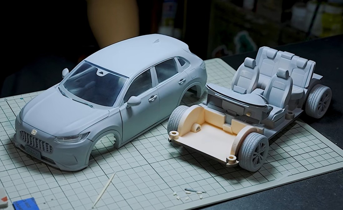 zrv_model_news_02_1098.jpg